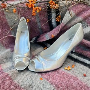 STUART WEITZMAN Silver  Leather Peeptoe Heels never worn